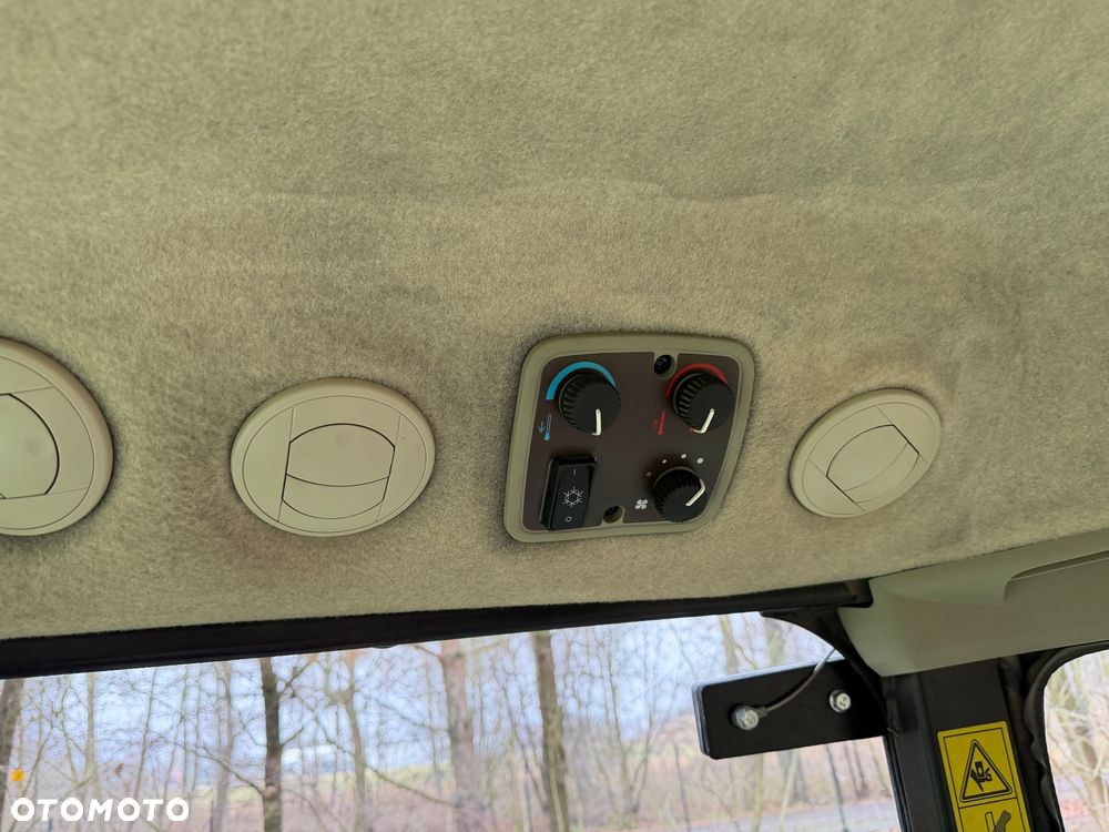 John Deere 3045R tur, tuz, wałek wom przód tył - 9