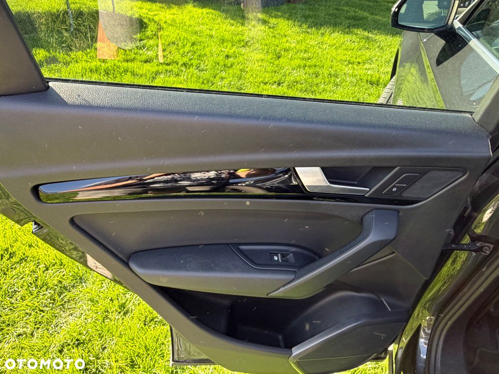 Audi Q5 45 TFSI quattro S tronic design - 26