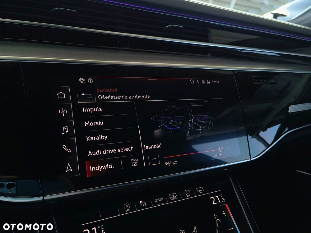 Audi S8 - 32