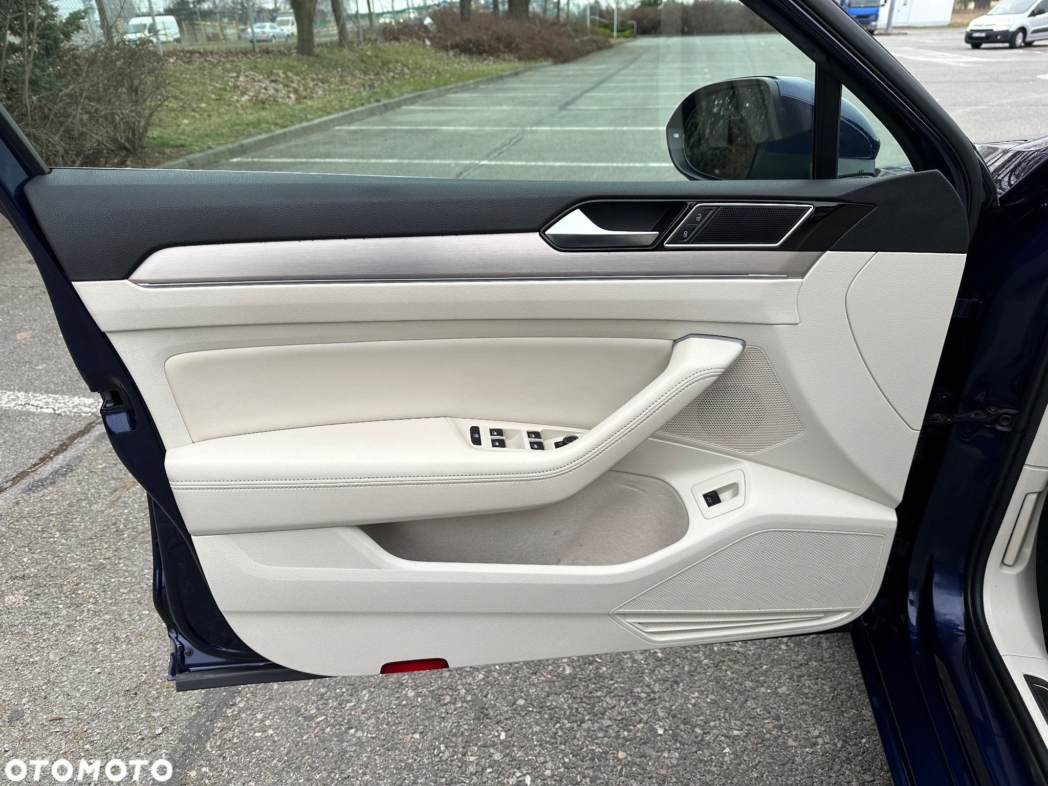 Volkswagen Passat Variant 1.6 TDI (BlueMotion Technology) Trendline - 14
