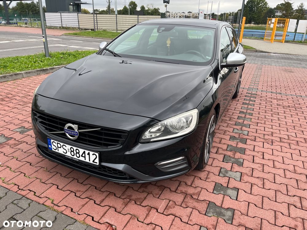 Volvo V60 D3 R-Design - 29
