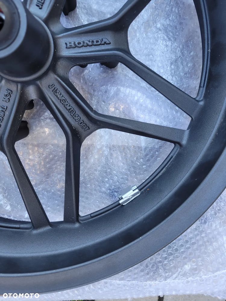 Felga przód, przednia Honda Forza 125 - 4
