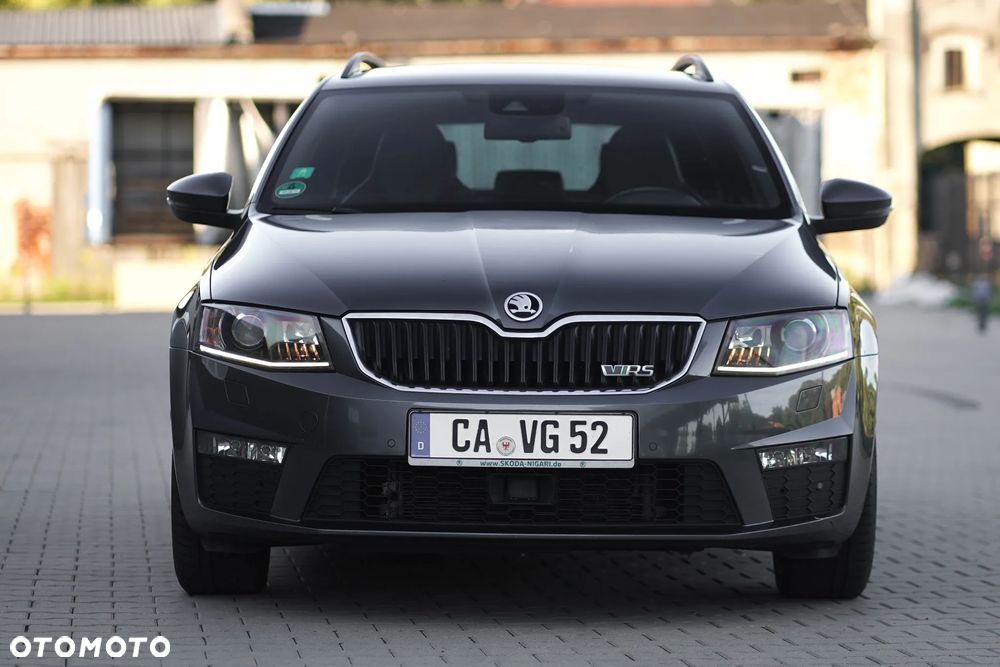 Skoda Octavia 2.0 TDI RS Challenge DSG - 5