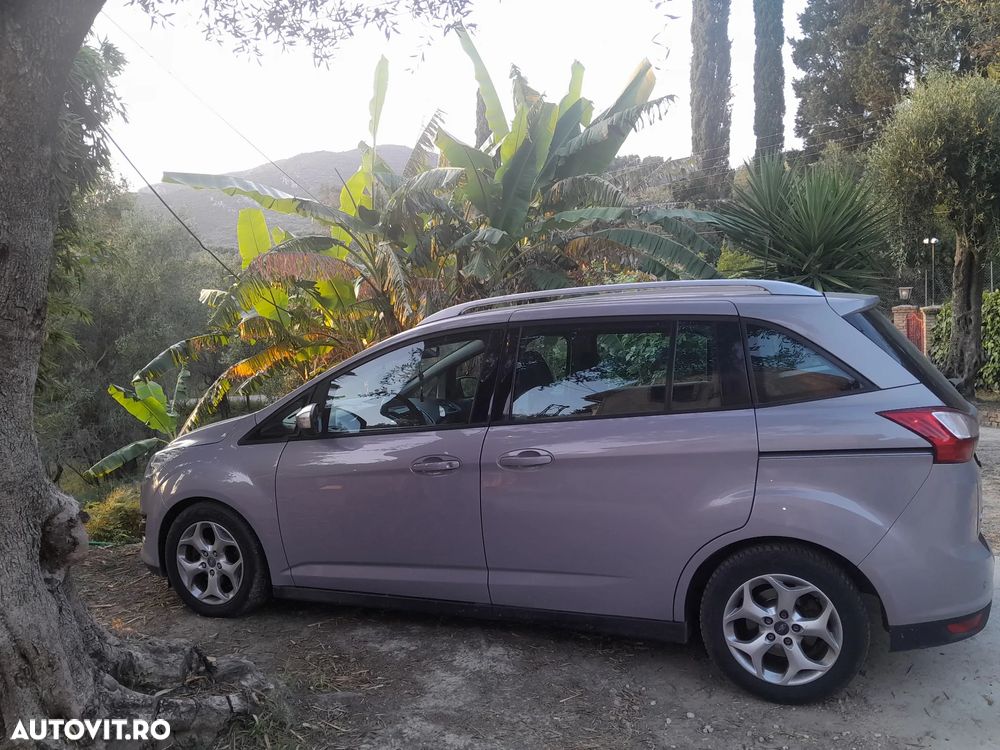 Ford Grand C-Max 1.6 TDCi Titanium - 9