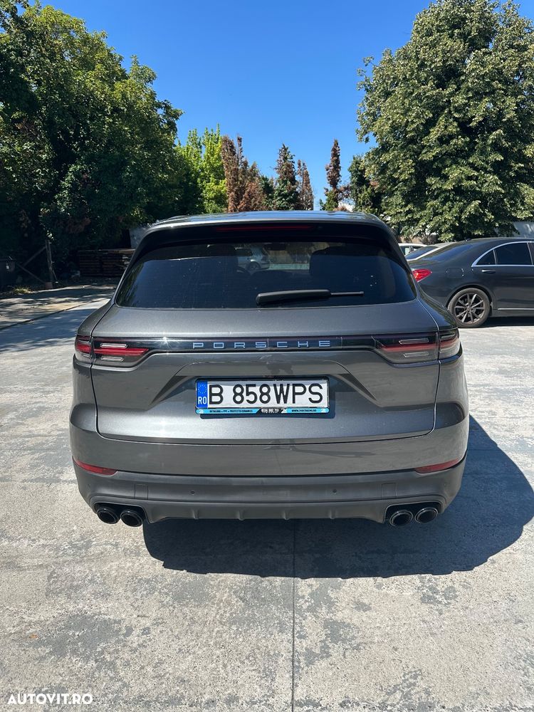 Porsche Cayenne S Tiptronic S Platinum Edition - 4