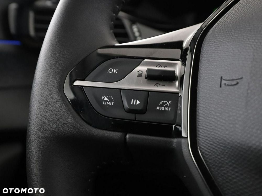 Peugeot 408 1.6 Plug-In Hybrid 225 Allure Pack EAT8 - 34