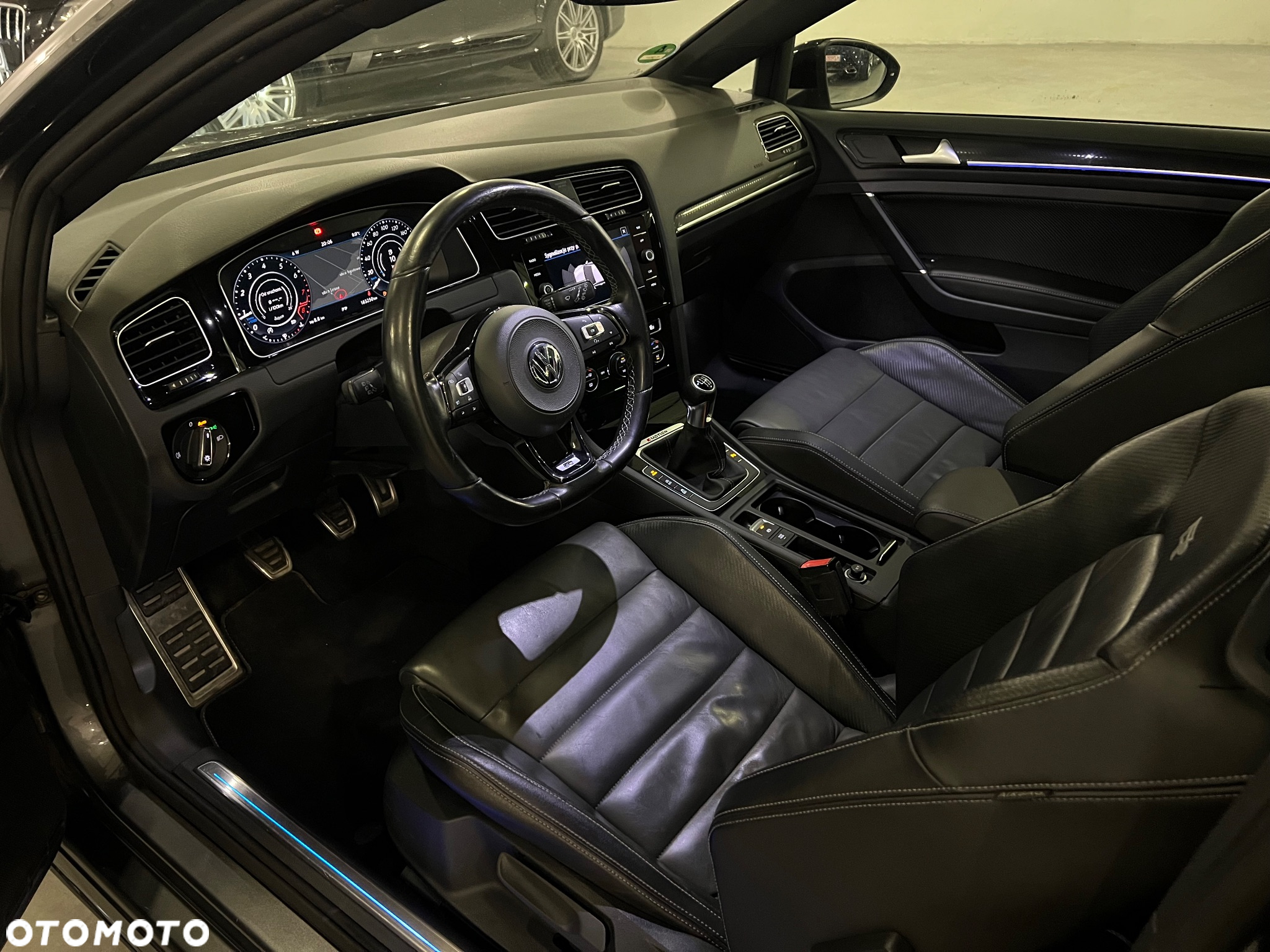 Volkswagen Golf R 4Motion (BlueMotion Technology) - 14