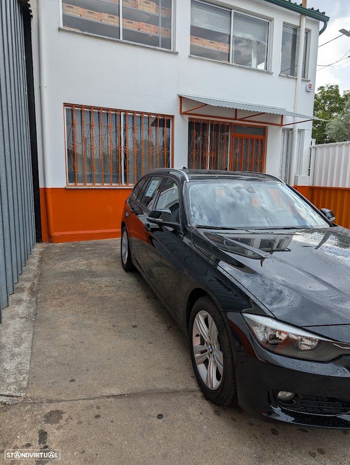 BMW 318 d Touring Line Sport - 3