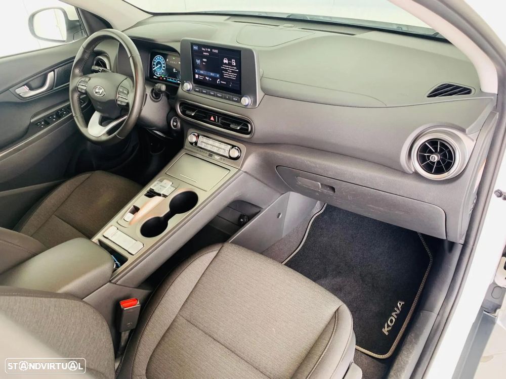 Hyundai Kauai 48.6 kWh Premium - 38
