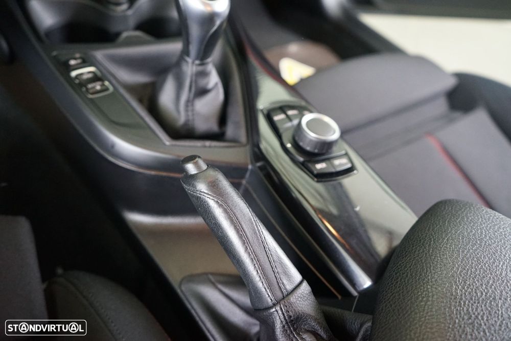 BMW 116 d EfficientDynamics Edition - 34