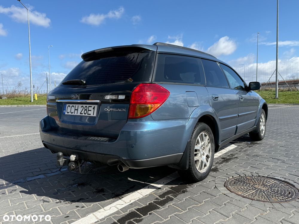 Subaru Outback 2.5 - 14