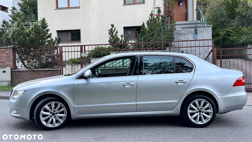Skoda Superb 2.0 TDI Comfort DSG - 4