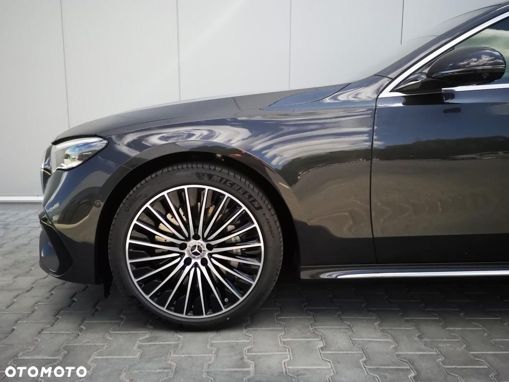 Mercedes-Benz Klasa E 300 de PHEV 4-Matic AMG 9G-Tronic - 8