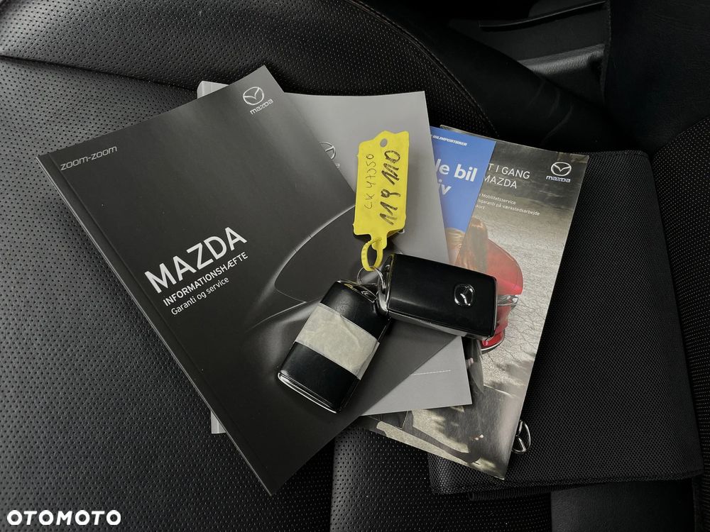 Mazda 3 e-SKYACTIV-G 122 M HYBRID DRIVE EXCLUSIVE-LINE - 41