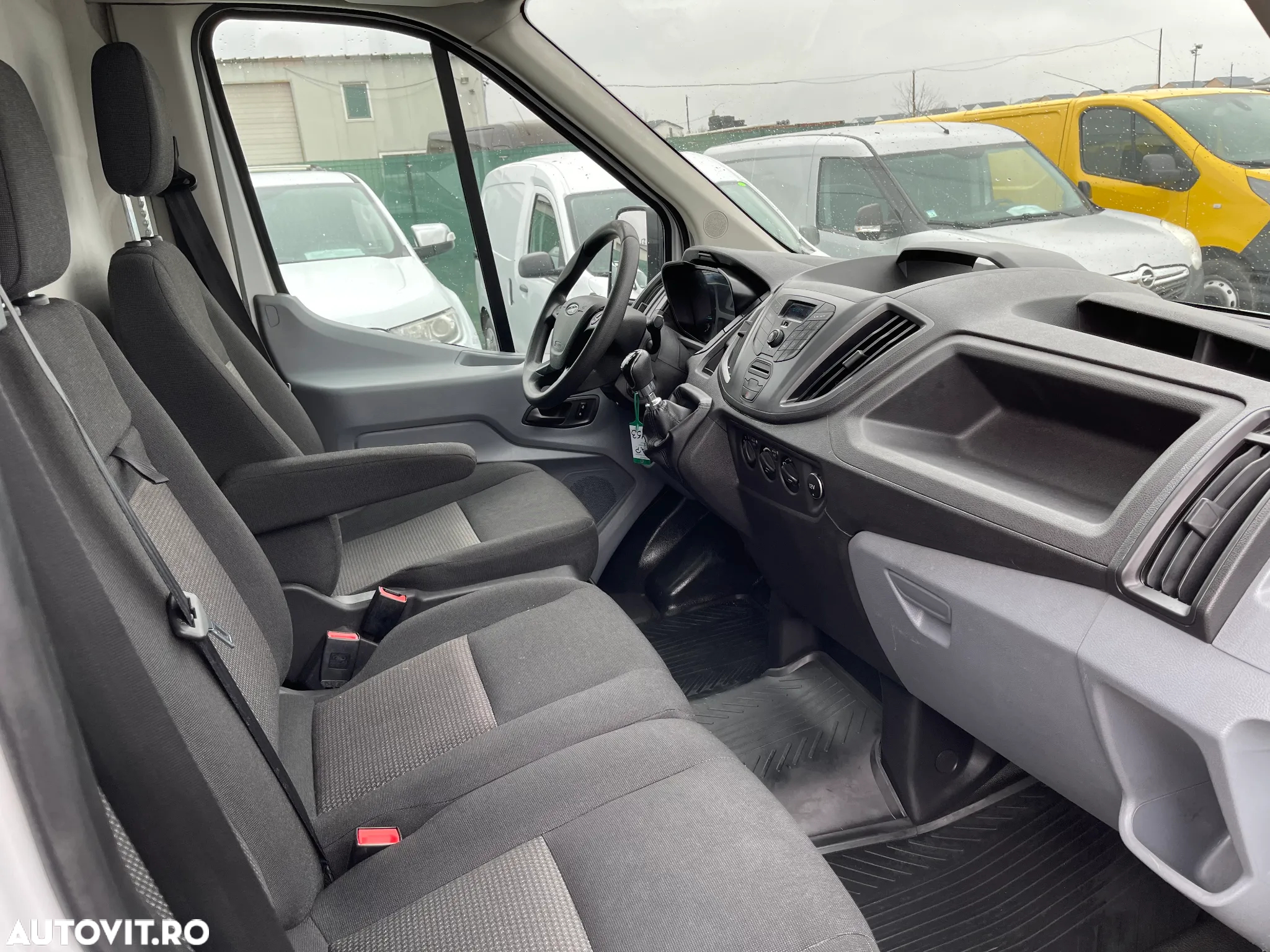 Ford Transit - 8