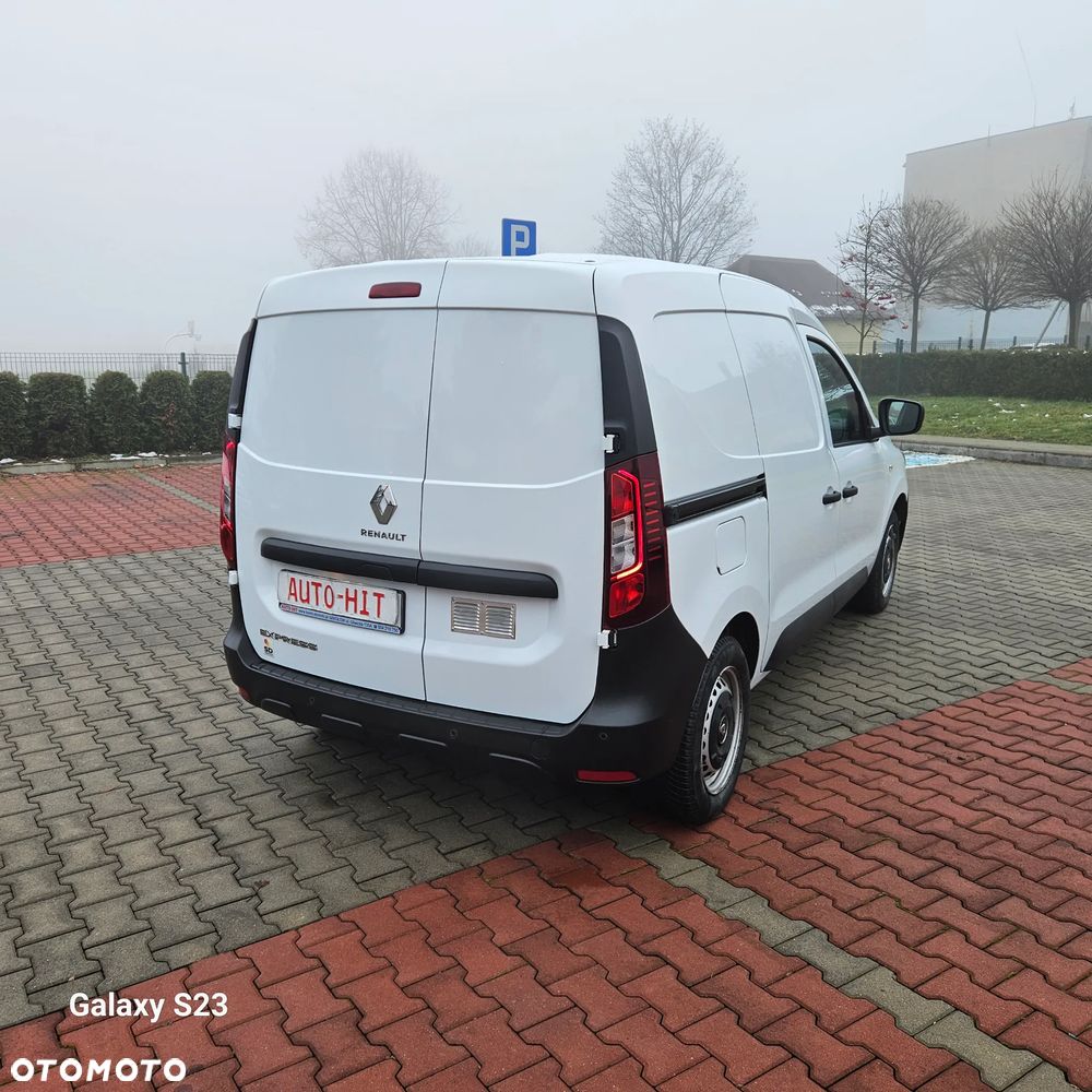 Renault Express - 10