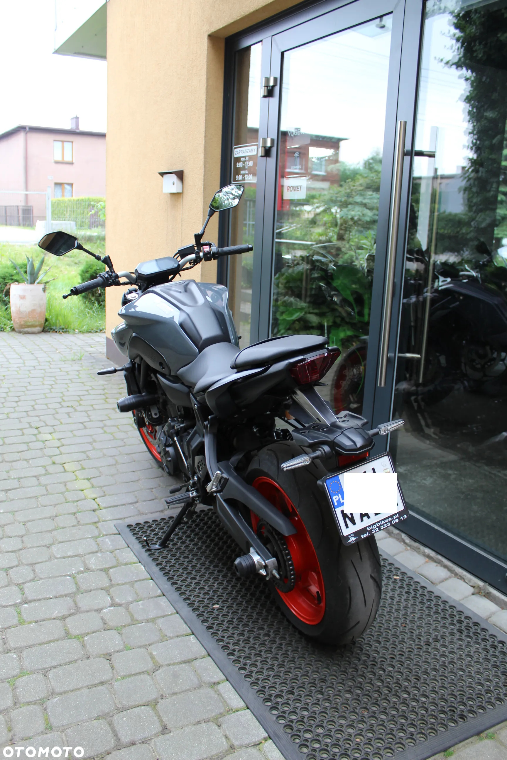 Yamaha MT - 7