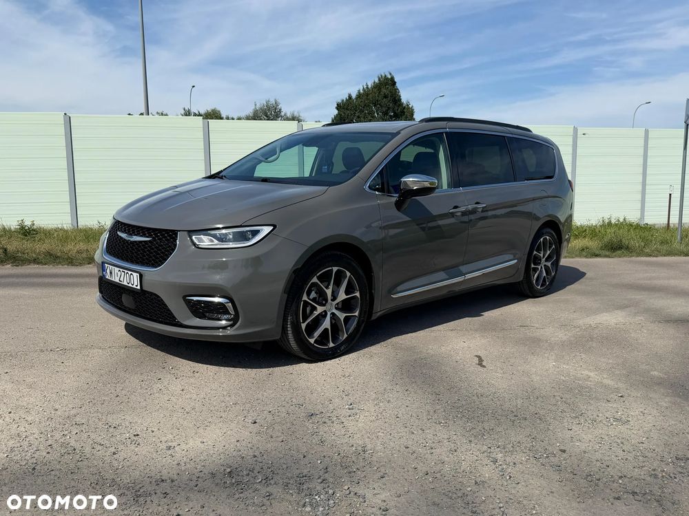 Chrysler Pacifica - 13