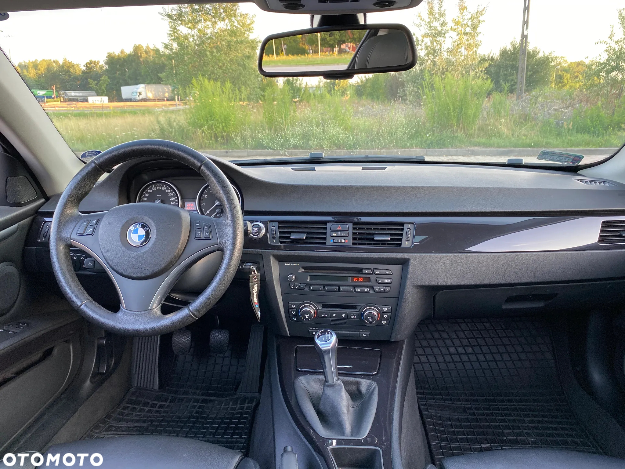 BMW Seria 3 325i - 15