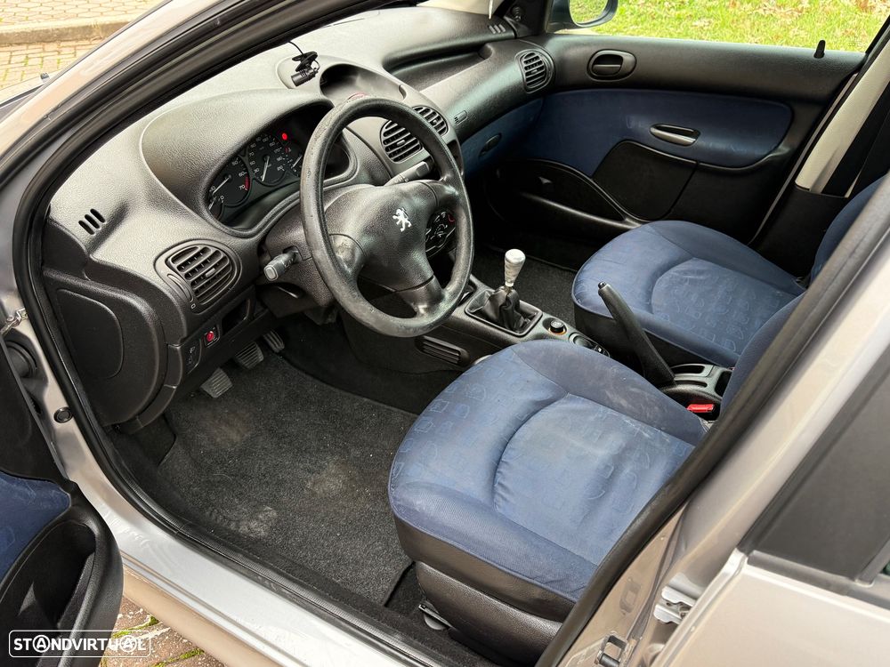 Peugeot 206 1.1 XT - 8