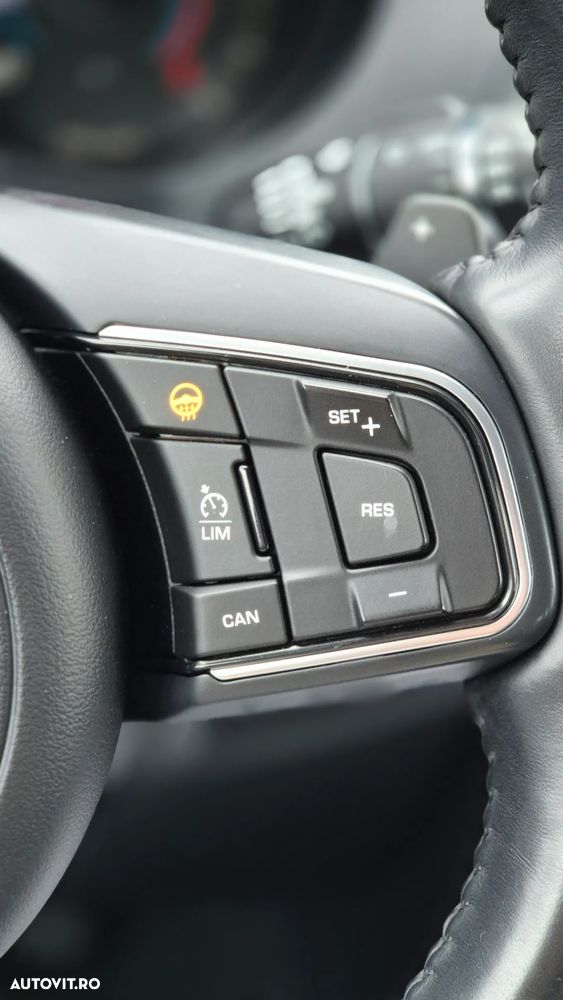 Jaguar F-Pace 20d AWD Aut. Prestige - 18