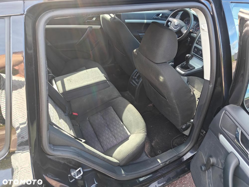 Skoda Octavia 1.6 TDI DPF Ambition - 30