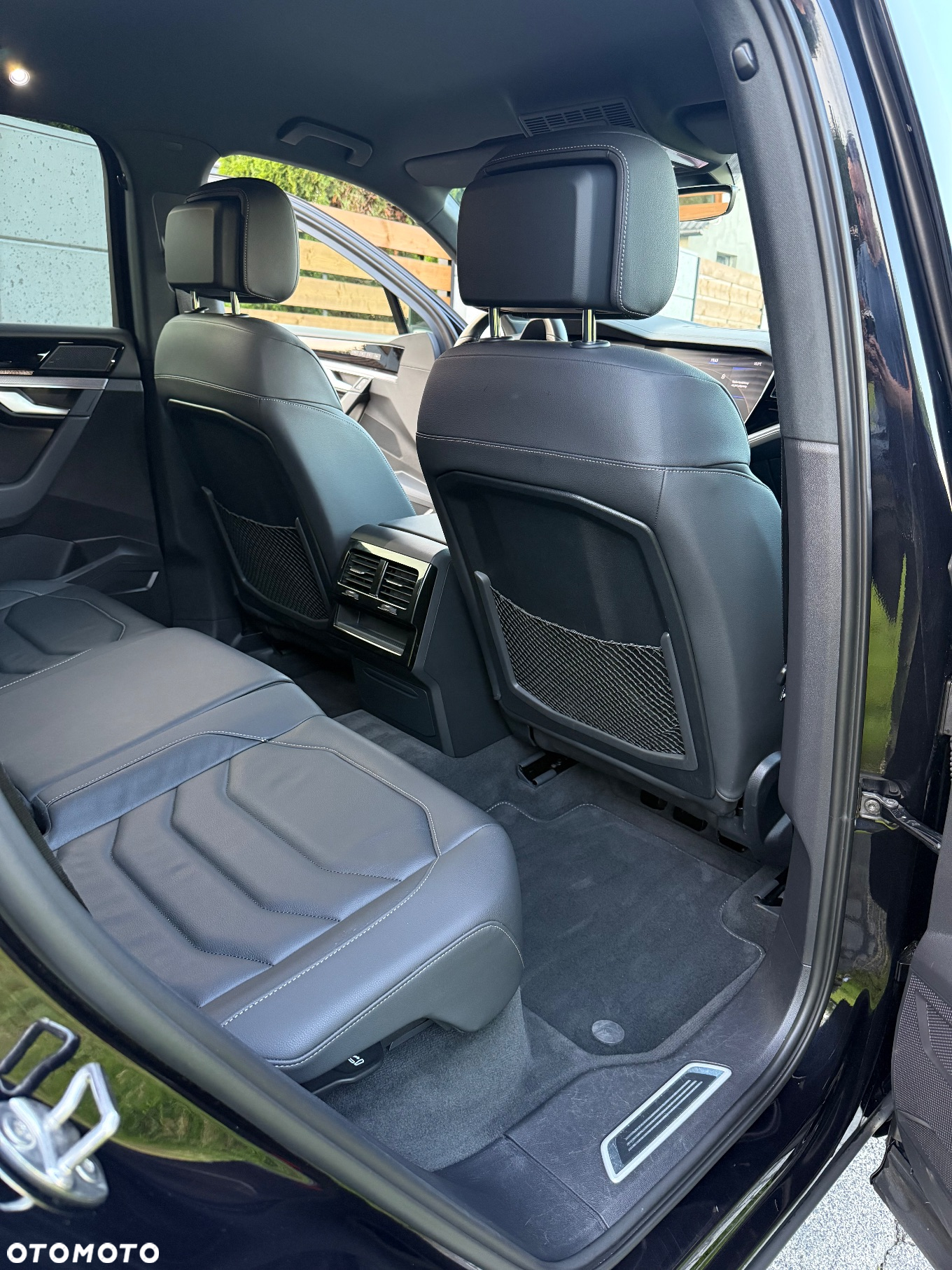 Volkswagen Touareg 3.0 V6 TDI SCR 4Mot R-Line - 23