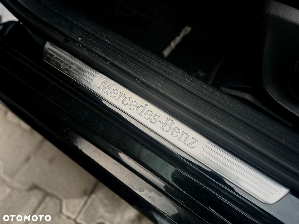 Mercedes-Benz CLA 180 7G-DCT AMG Line - 13