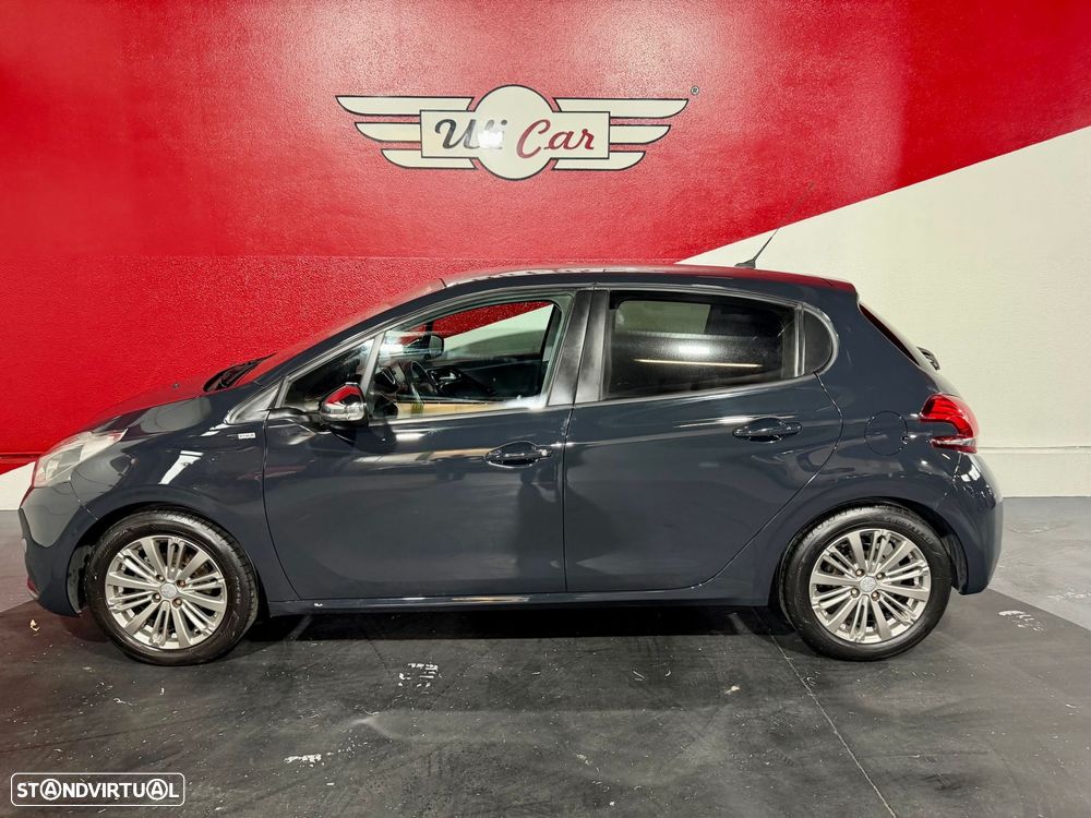 Peugeot 208 1.2 PureTech Style - 11