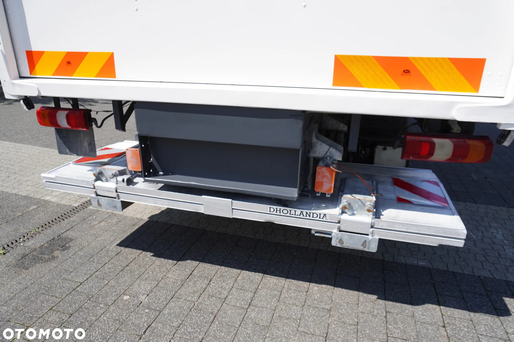 Mercedes-Benz Atego 1318 E6 / kontener 20 palet / winda / 90 tys.km !!! - 19