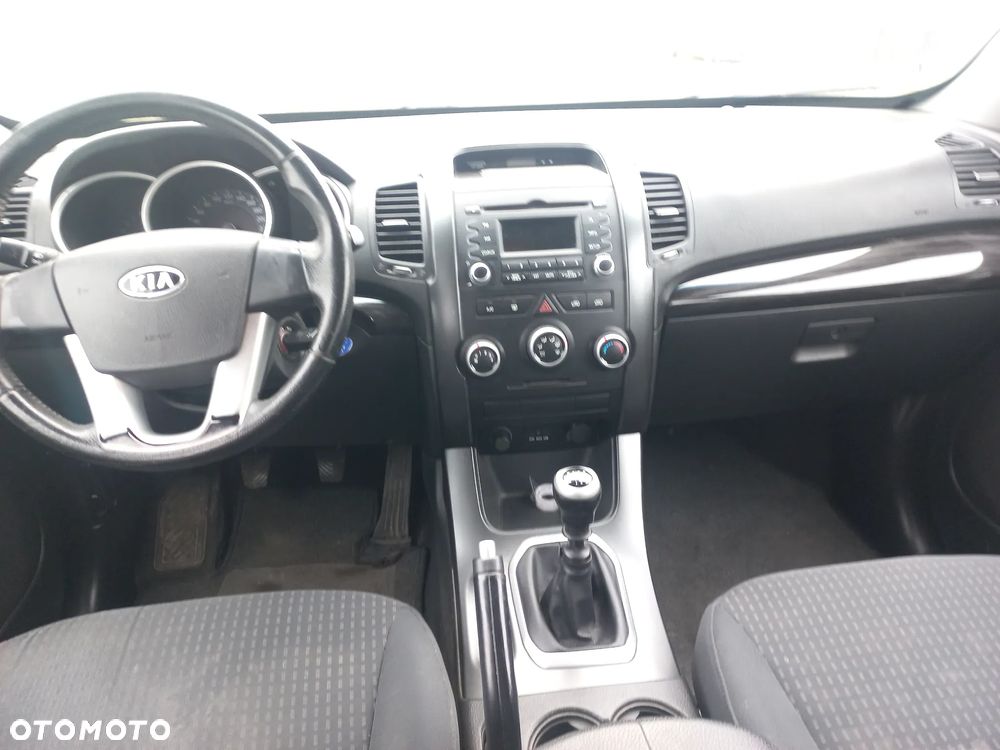 Kia Sorento 2.4 CVVT Attract - 8