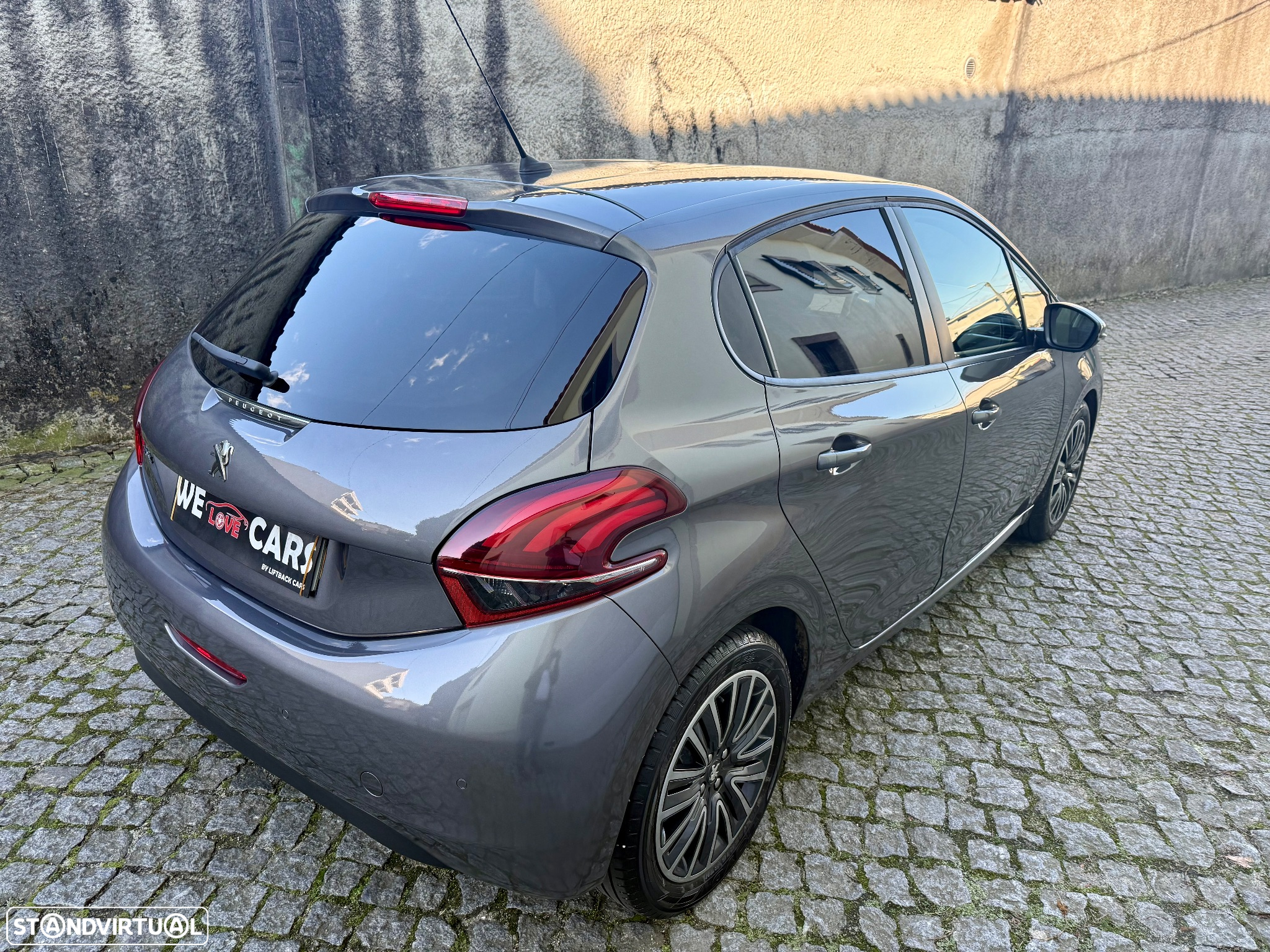 Peugeot 208 1.2 PureTech Style - 6