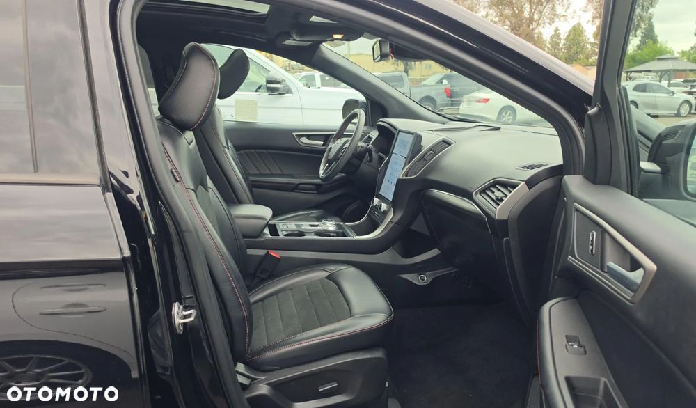 Ford Edge - 8