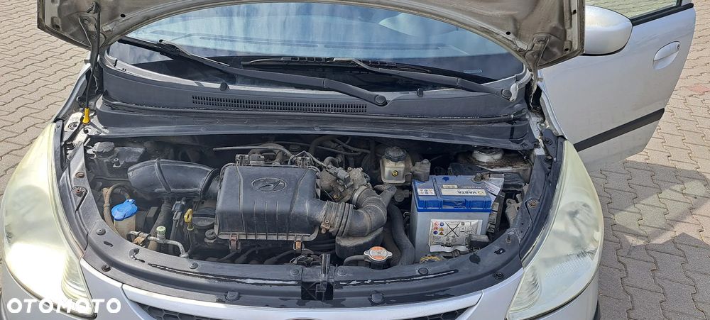 Hyundai i10 1.1 Base - 16