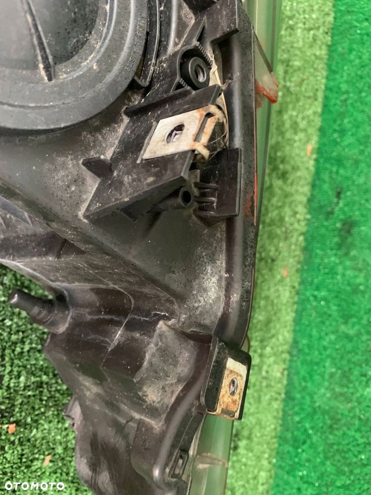 Lampa przód przednia lewa BMW 3 F30 F35 F31 UK Anglik 7211100000 - 10