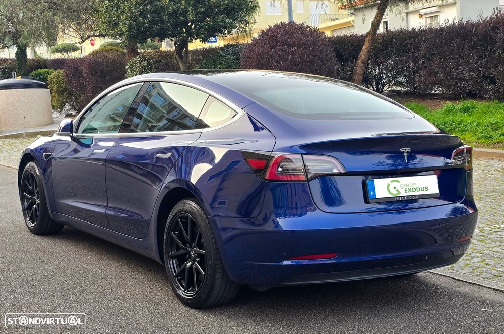 Tesla Model 3 Standard Range Plus RWD - 3