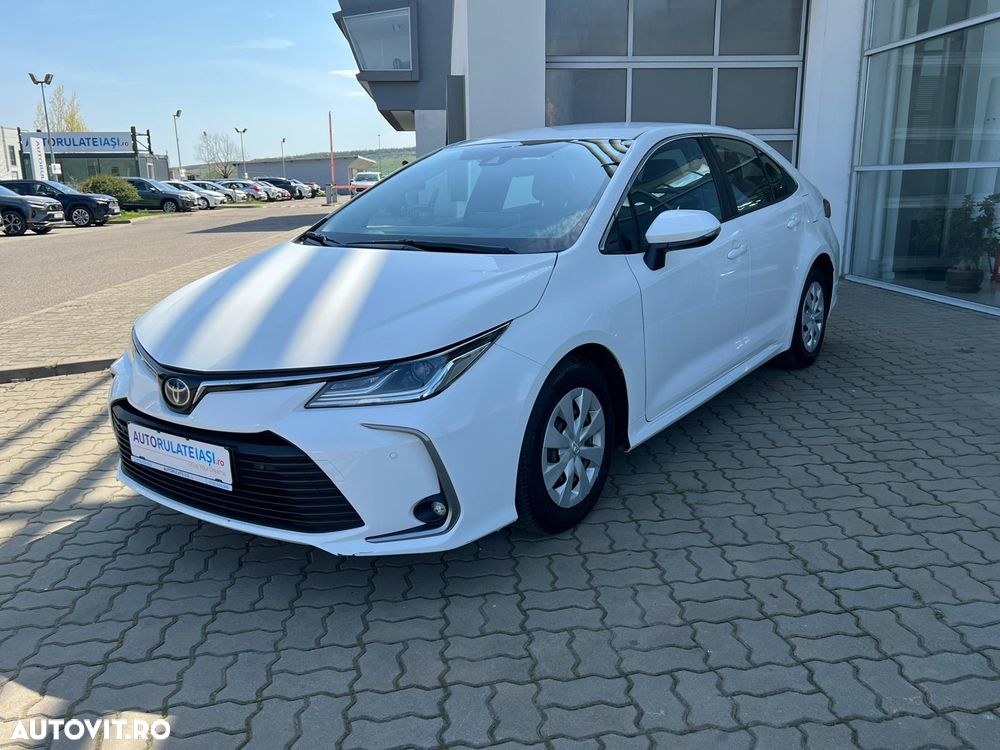 Toyota Corolla 1.8 HSD Business - 8