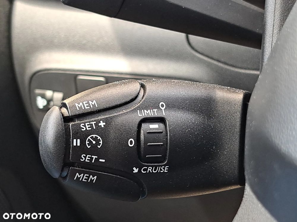 Citroën C3 1.2 PureTech Shine - 19