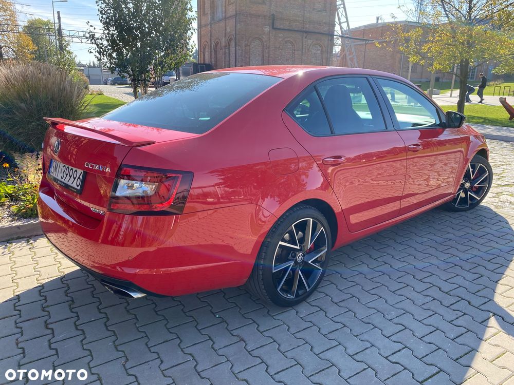Skoda Octavia 2.0 TSI RS 245 DSG - 32