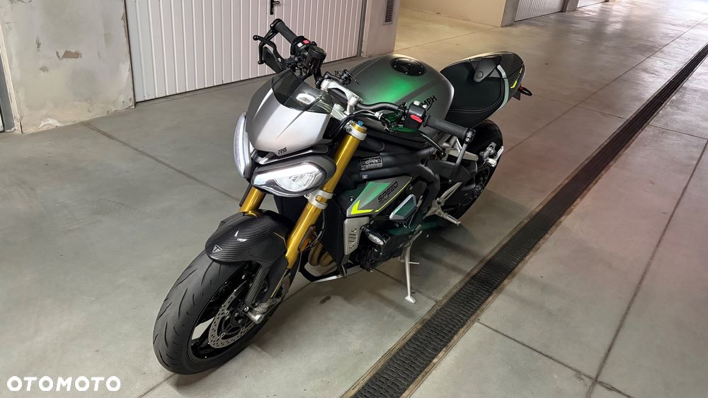 Triumph Speed Triple - 18