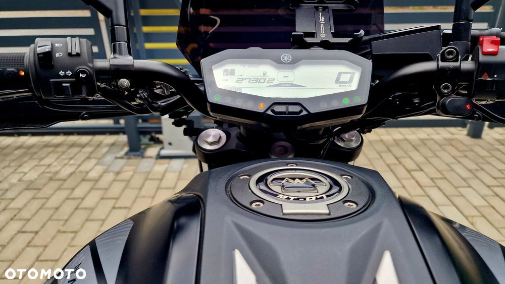Yamaha MT - 40