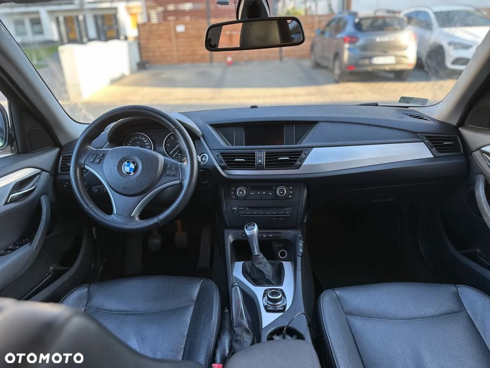 BMW X1 xDrive18d - 9