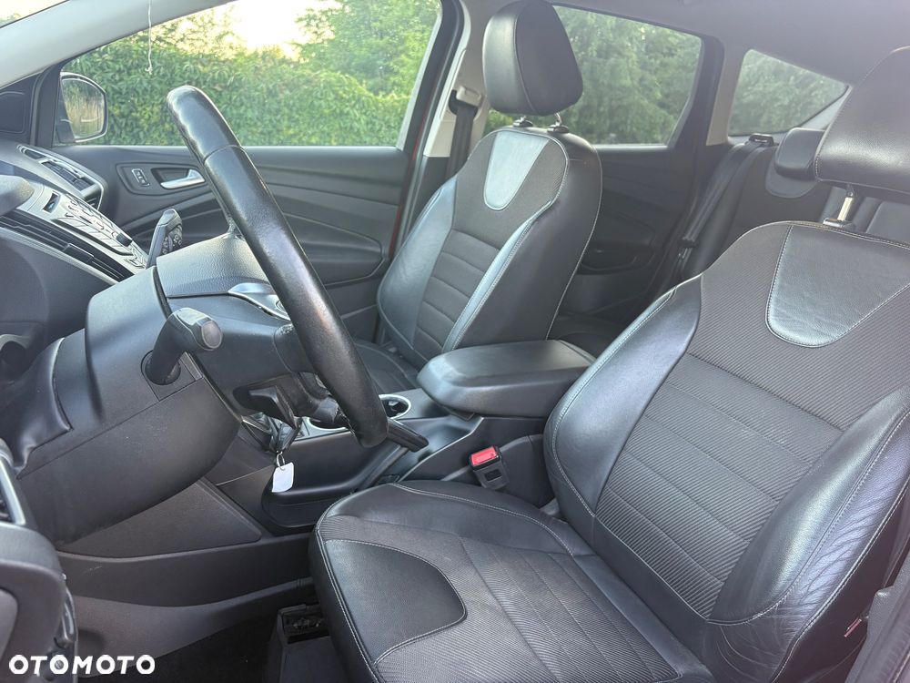 Ford Kuga 2.0 TDCi 2x4 Titanium - 10
