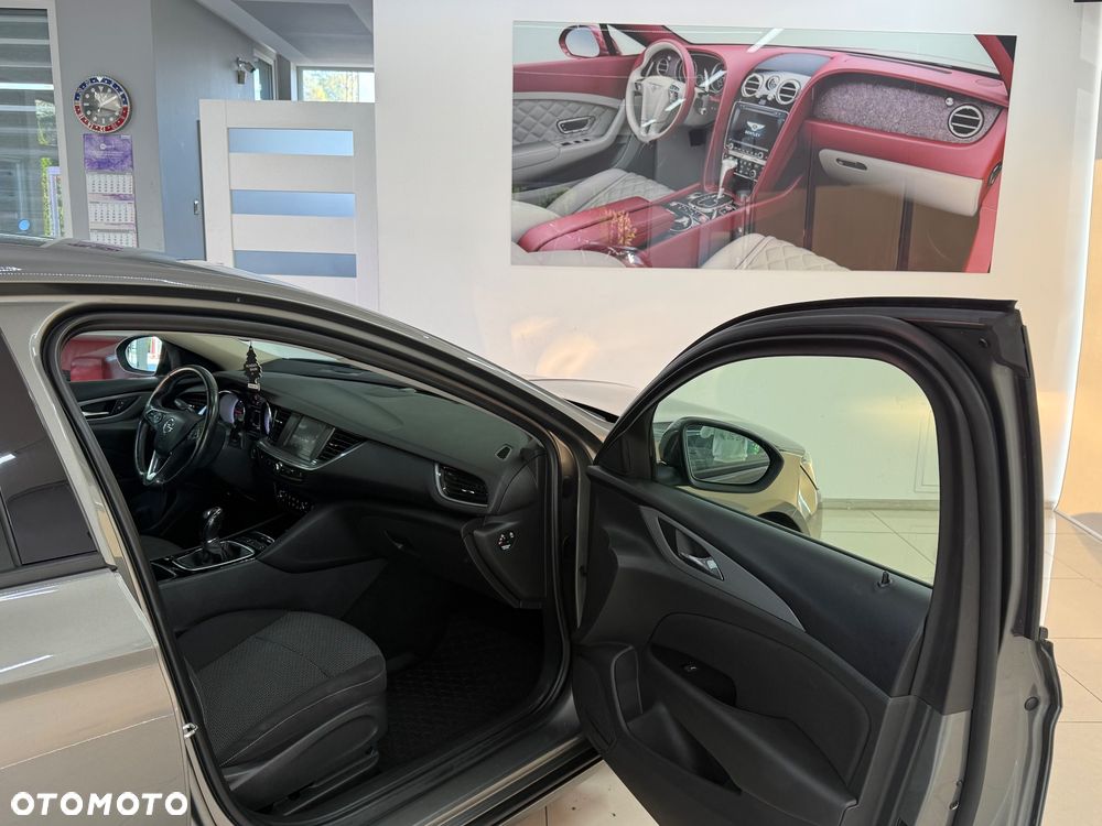 Opel Insignia 1.5 T Exclusive S&S - 19