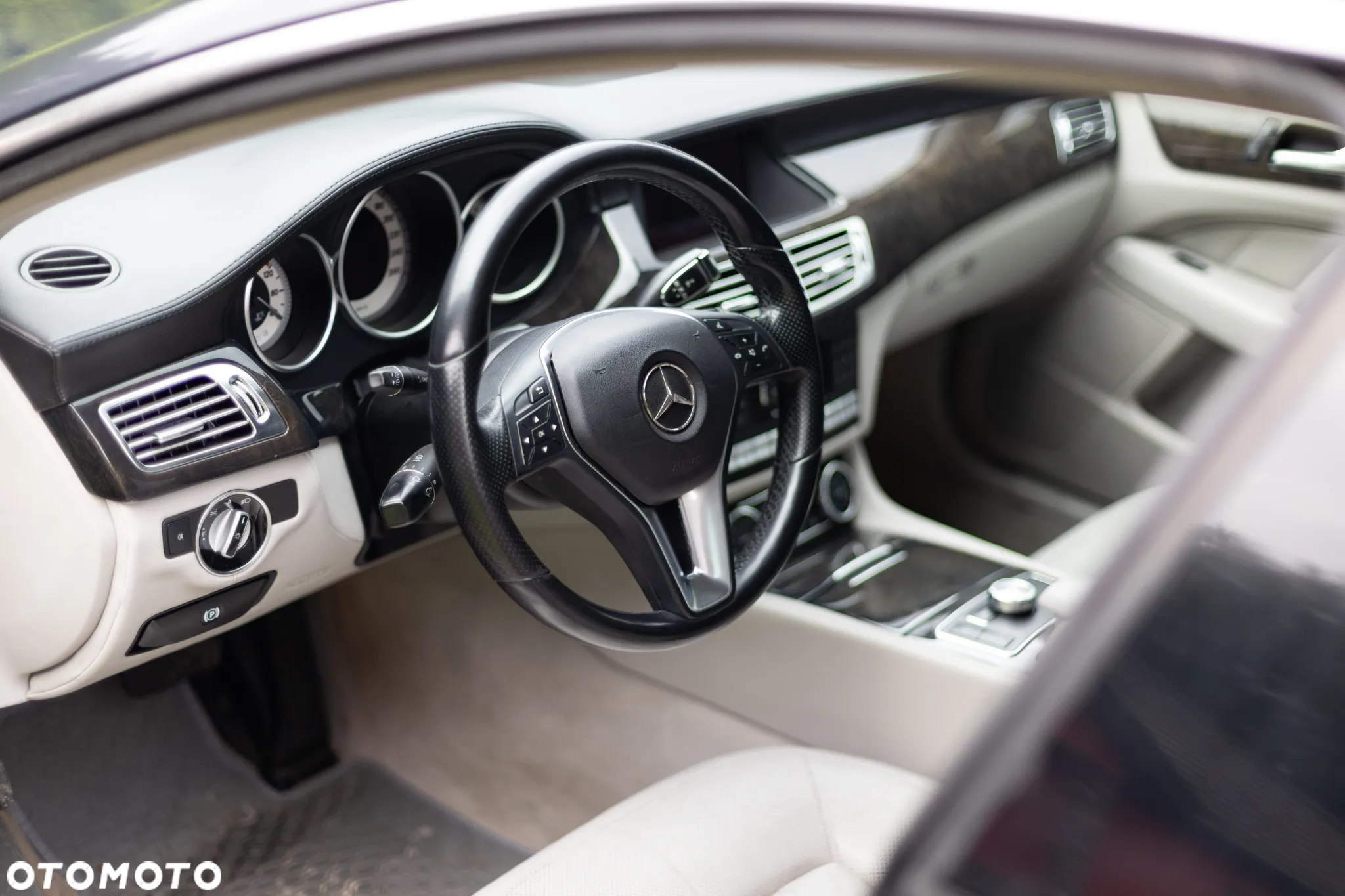 Mercedes-Benz CLS 350 CDI BlueEff - 27