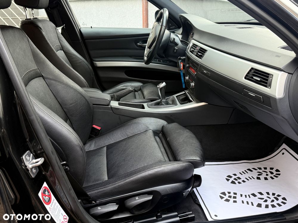 BMW Seria 3 320d xDrive - 18