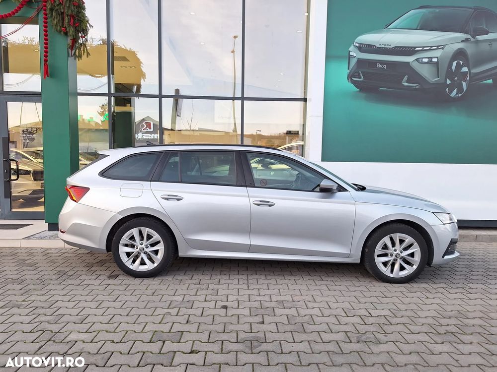 Skoda Octavia 2.0 TDI DSG Style - 3