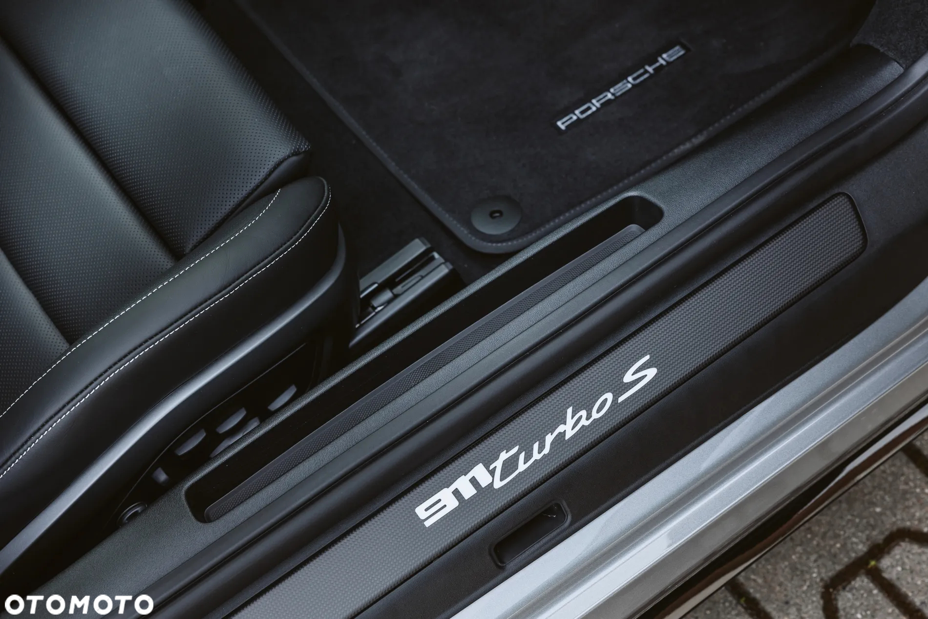 Porsche 911 Turbo S - 18