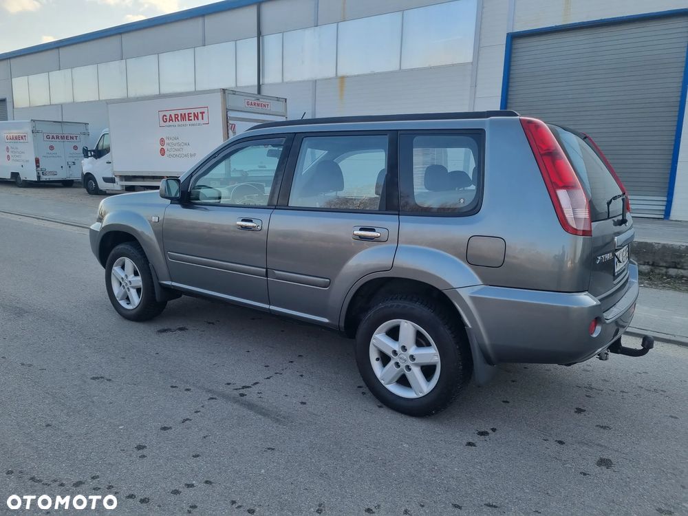 Nissan X-Trail 2.0 4x2 Comfort - 5