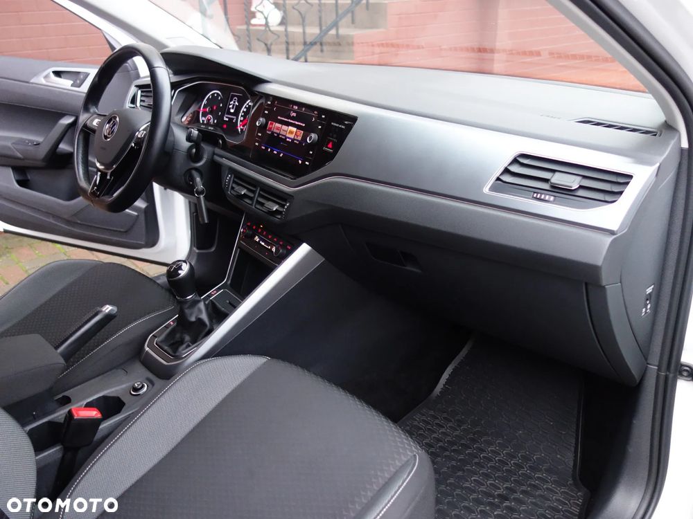 Volkswagen Polo 1.0 TSI Highline - 19